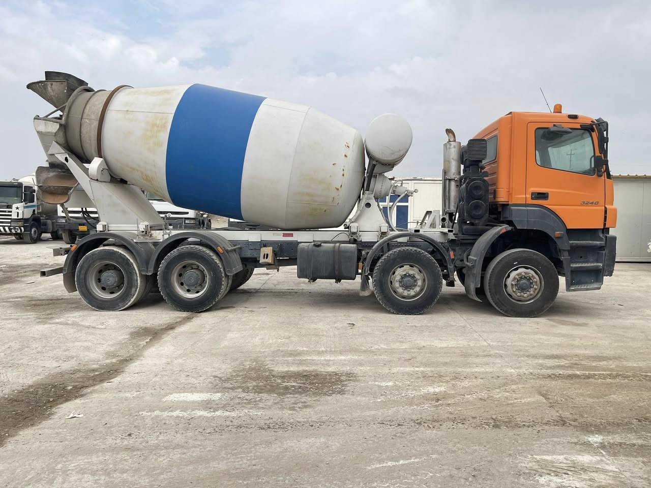 للبيع : خباطة اكسور الماني
موديل 2005 10 متر 
نظيفة وجاهزه شوفة عينك
سعر 50،000 دولار وبي مجال بسيط 
***********
