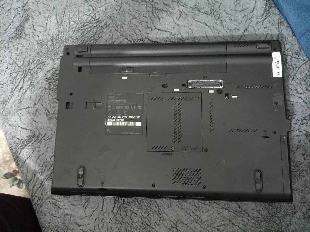 السلام عليكم
لابتوب Lenovo Thinkpad
core i5
screen 15.6
المواصفات موجودة في الصورة  السعر 140 الف


**إذا كنت صاحب هذا الإعلان وتريد حذفه لأي سبب، رجاءا أرسل رسالة إلى الدعم الفني**