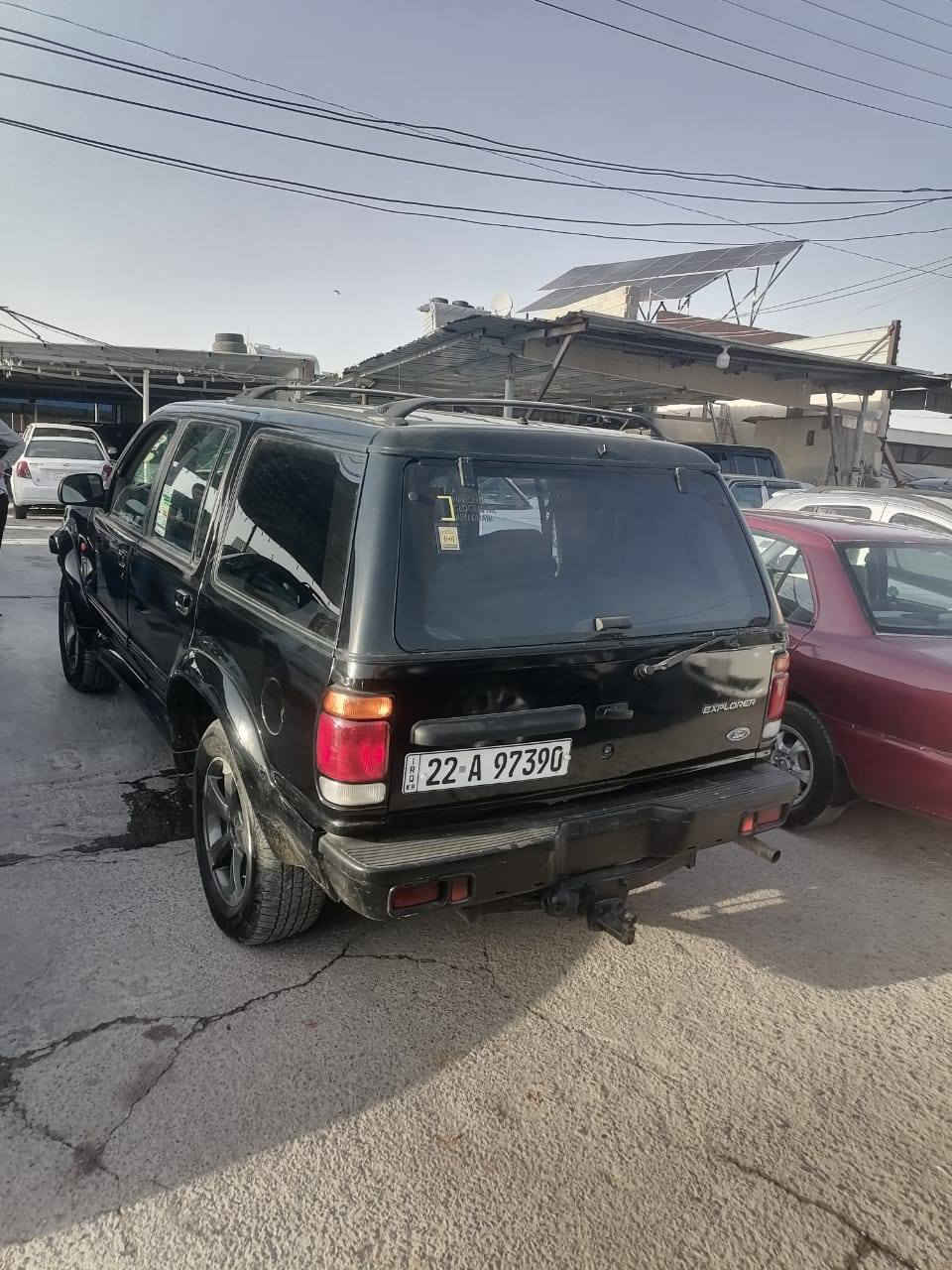 فورد اكس بلور موديل ٢٠٠٠ محرك وكير بلاد مال كصه ***********عندي وكاله بسمي وراعيها موجود. السعر ٤٥ وبيها
