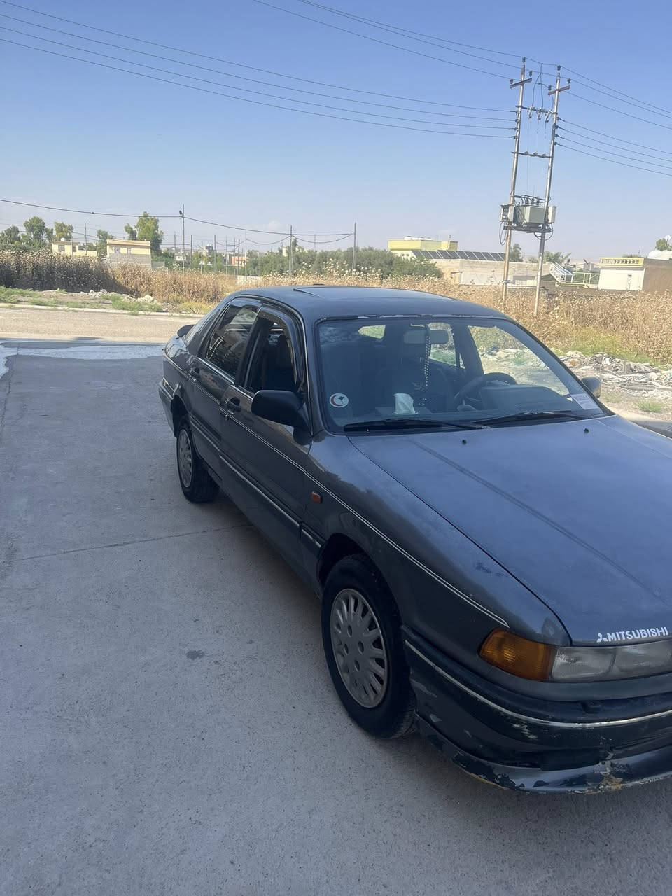مستبوشي كلنت موديل 1991 للبيع 
رقم نينوى الماني 
ما بيها صبغ 
سنوية الى  2028
باسمي السياره 
تبريد تدفئه شغال 
السعر 38
للتواصل ***********
***********
