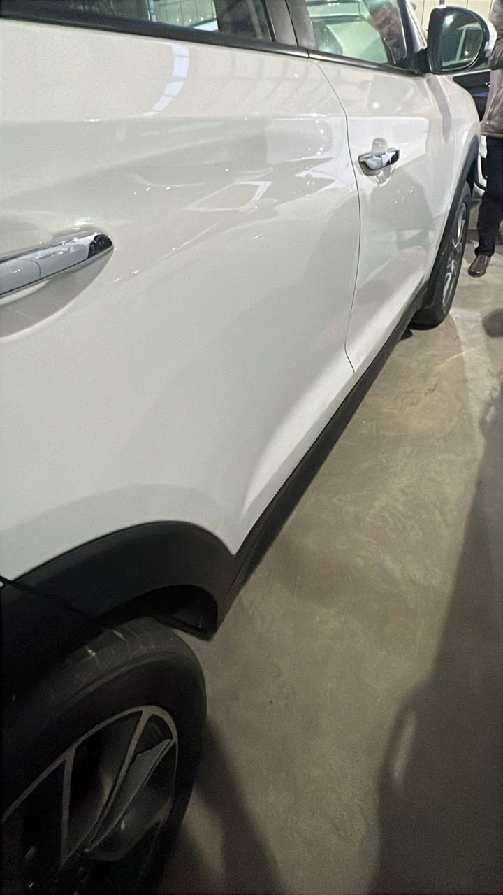 سلام عليكم توسان خليجي  موديل 2018 رقم بغداد باسمي  جديد ماشيه 103الف مري شفط يدات نيكل  بيه بنيد مبدل فقط بدون دواخل بيه بارد بسيط في اسفل الأبواب اليمنى تخم تاير صدر امامي خلفي مكفول محرك كير تبريد مكفول المكان بغداد الكرخ السعر 173  
الرقم ***********
