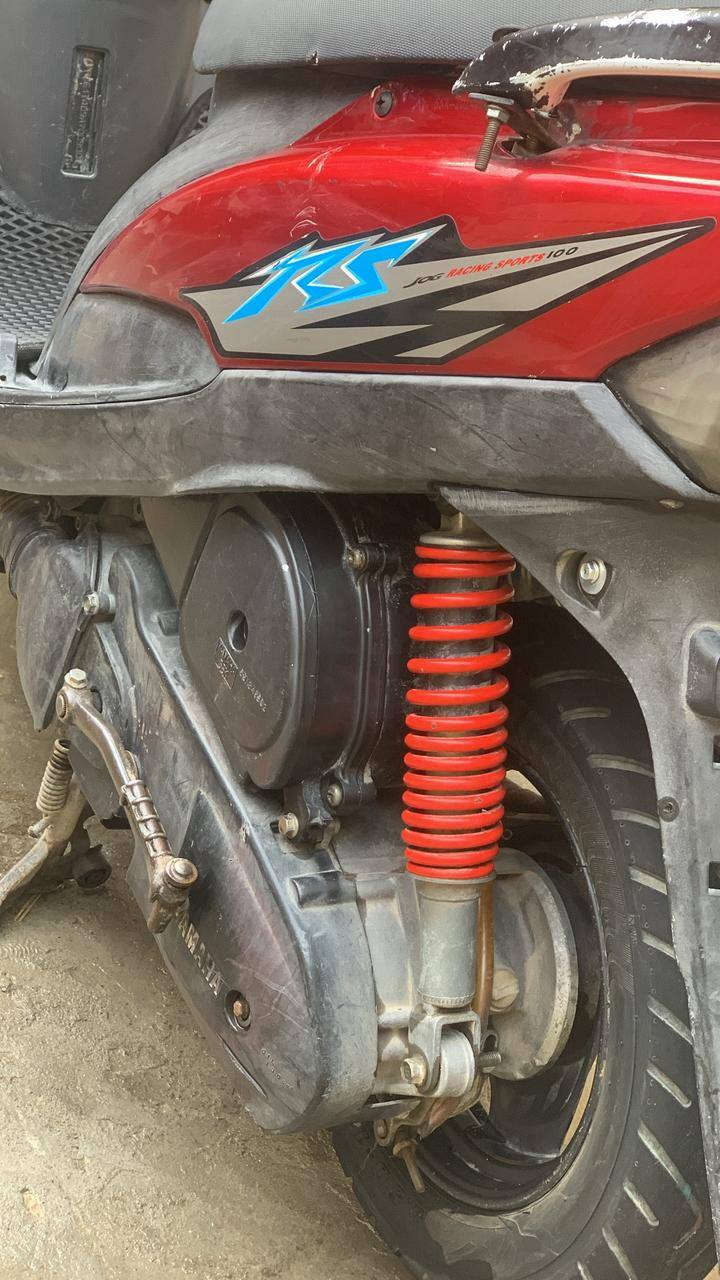 السعر ٣٧٥ مكاني البياع شارع الشهداء *********** دراجه كلش نضيفه مناقصه اي شي
