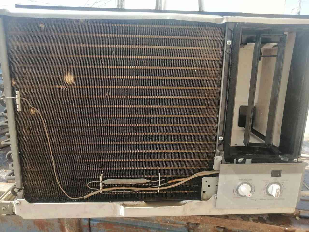 مكيف توسوت الحديث بلادي ما داخل تصليح 2 طن تبريده ثلج علشرط السعر 250 مكاني ديوانية
اتصل ***********
اذا عندك سبلت او مكيف عاطل ارواس مع الفرق
