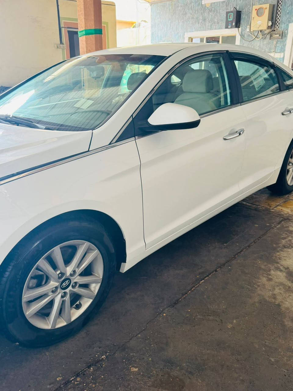 سوناته  موديل ١٦ رقم بغداد تحويل مباشر بسمي  بيه جاملغ امبدل  فقط السعر ١٣٠ وبيه مجال كير محرك كفاله 
رقم ***********
