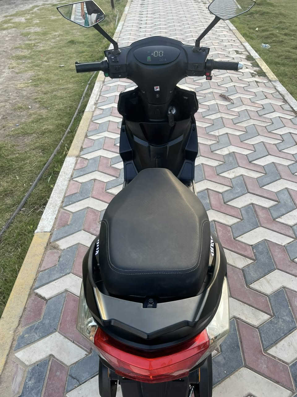 السلام عليكم 
دراجه ABK
دراجه شحن نضيفه جدٱ 
الدراجه 6بطاريات 
3سرع 
نضام R
بيه باركP
بريكاتهه دسك امامي وخلفي 
شاحنه اصليه 
لايتات زنون 
سكنات لد 
تخم تاير جديد 
بصمه 
ومفتاح
الدراجه كامله وكل نقص مابيه 
وين ميعجبك اطلع بيه وامن 
مكلني بغداد الامين الثانيه 
السعر 650الف  بلاش السعر مناسب


**إذا كنت صاحب هذا الإعلان وتريد حذفه لأي سبب، رجاءا أرسل رسالة إلى الدعم الفني**