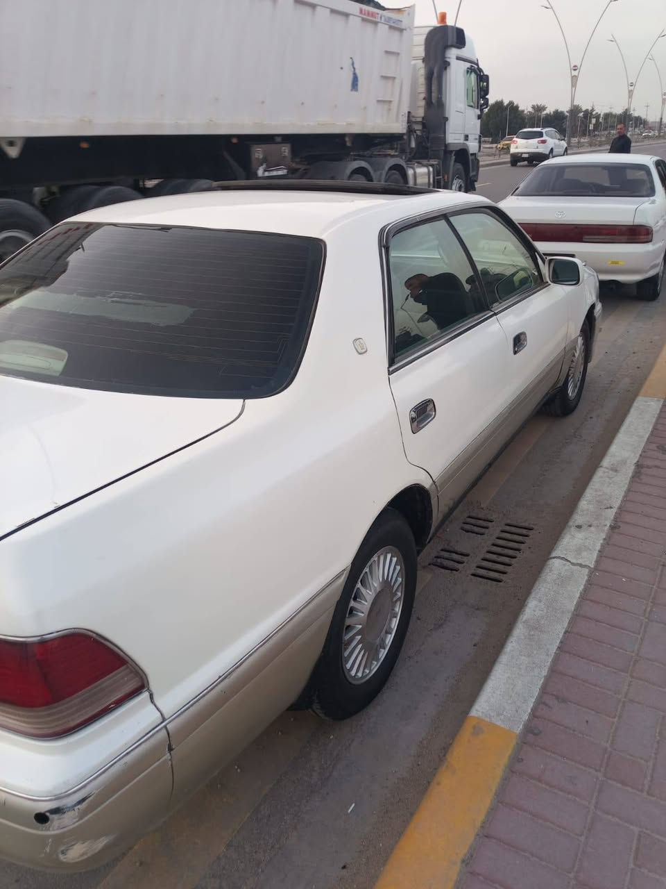 للبيع راس الثور رقم بصره مداور شرط تبريد محرك فيفيتي بيها ضربه كدام فقط مكلف بالنشر رقم صاحبها ***********
