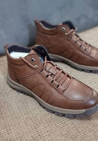 حذاء رجالي • شتوي مبطن • مقاوم للانزلاق