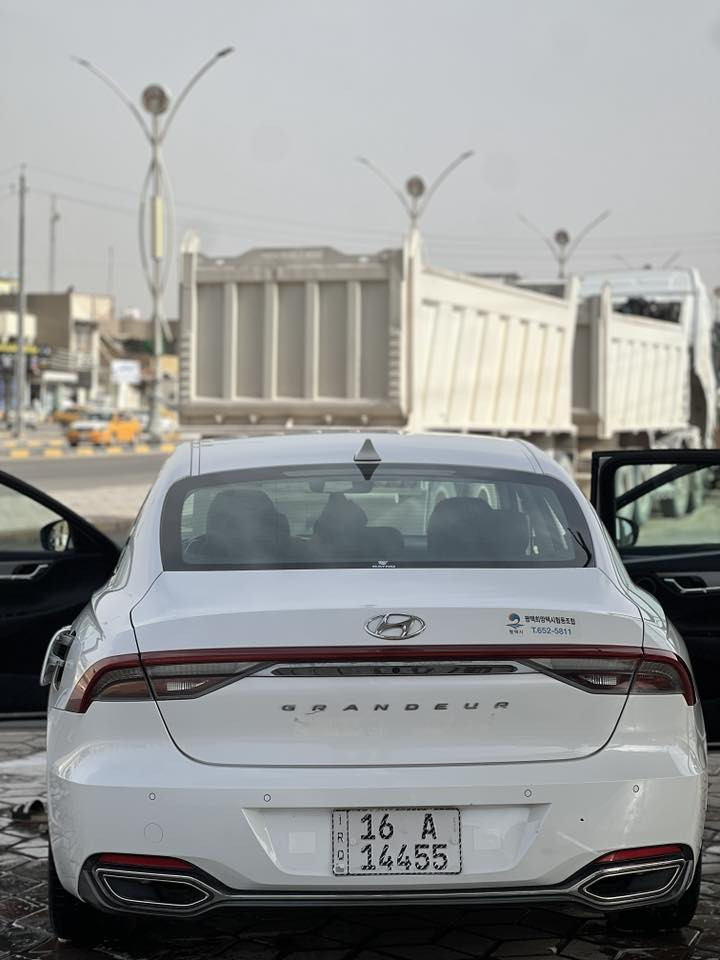 هونداي أزيرا 2023
HYUNDAI AZERA
غاز بلادي

موديل 2023
حجم المحرك, V6 3000
مرتبط بناقل حركة أوتو 8 نمر
مفتاح التشغيل بصمة
رادار
تشغيل عن بعد
فتح الصندوق كهرباء
حساسات أمامية
٩ حساسات خلفية
لايت زينون + LED
ا بك لايت LED متصل
المرايا قابلة للطي كهرباء
AIR BAG 6 عدد
هاند بريك كهرباء
ABS I
Apple Car play شاشة
كاميرا دوارة
الانارة الداخلية LED
مقود جلد حياكة
شفتات مقود
Cruise مثبت السرعة
ل المودات والاوامر الصوتية
Bluetooth / T YPCE I dj
مخرج منفذ الطاقة
• فحص نظام السيارة
) المقاعد جلد لون اسود ملكي
حركة المقاعد الأمامية كهرباء
تدفئة وتبريد المقاعد الأمامية
تجاوي متحركة
تبريد شاشة لمس مناخين منفصلين
قطعتين تبريد
Drive Mode أوضاع القيادة
Auto Hold أوتو هولد
نظام مانع الانزلاق
يم تطعيم الدواخل ألمنيوم
رادارات عدد 4
قماره جلد ملكي بلاد
جامات اوتو عدد 4
قياده ذاتيه
تحديد مسار

الاستفسار اتصال ع الرقم
***********
