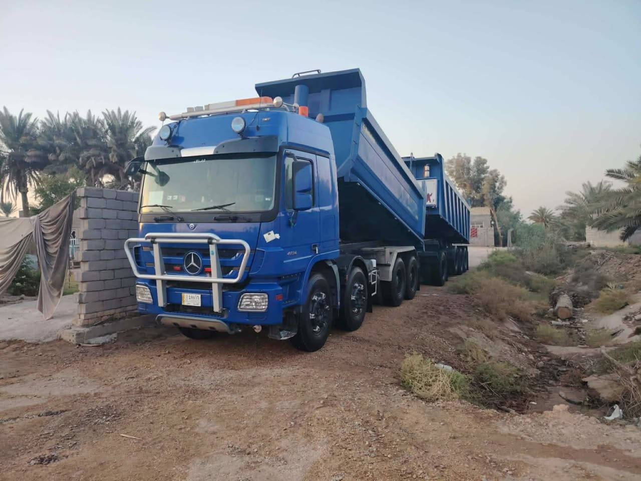 سلام عليكم اكتروز للبيع راس وعربانه موديل 2006محرك8حجم 41/54 مكفوله كفاله عامه مكان بابل كفل تصال***********
