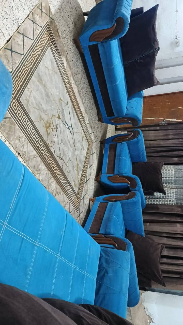 تخم 7 مقعد💺 نضيف اخو جديد أي ضرر مابي خشب بلوك تسكام سعر ,175, بي مجال مكان لبياع *********** يوجد واتساب
