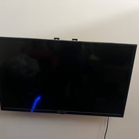 ميز 120x73x60 • اضاءة RGB • شاشة 32
