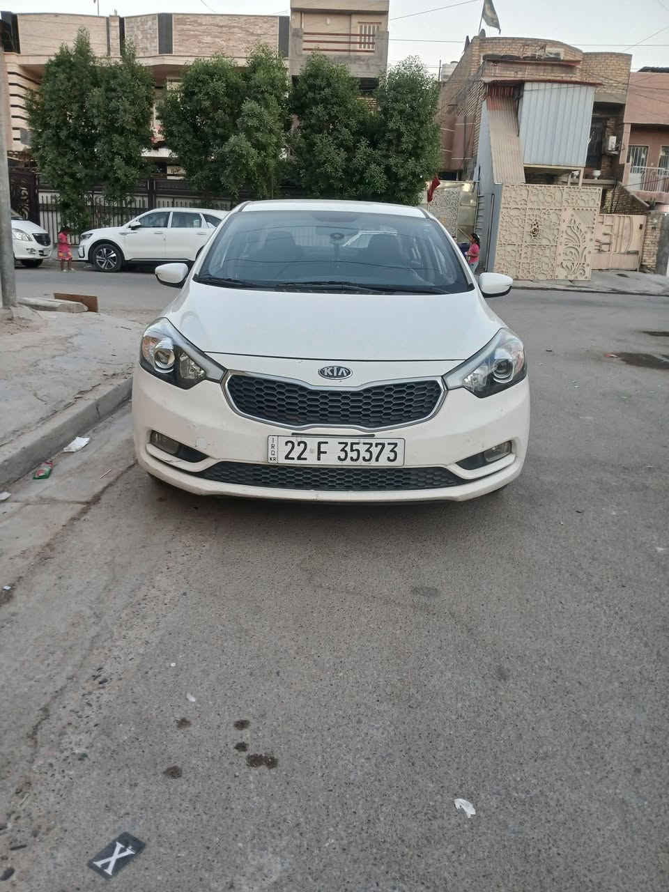 السلام عليكم سيراتو للبيع موديل ٢٠١٤ رقم اربيل باسمي السونار بالمنشور مكان السياره بغداد الحسينيه السعر ١١٠ وبيه مجال موبايل ***********
