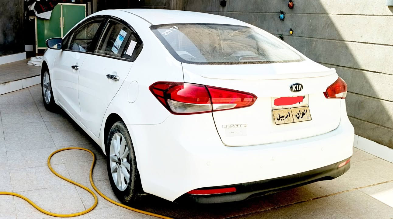 ‏بسم الله الرحمن الرحيم
‏اللهم صل على محمد وال محمد
‏
‏🟥 للبيع فقط  سيراتو 2017 رقم اربيل
‏🟥محرك وگير مكفول ونظيف 1600
‏🟥 بدون صبغ اوضربة قوية بارد فقط ( موضح بالصور) 
‏🟥عداد المسافة 168
‏المكان ديوانية 
‏اتصال فقط. (***********)
‏السعر المطلوب 132 قابل للتفاوض
‏
‏🟥  ملاحظة السنوية منتهية والسيارة باسم شركة تحويل او وكالة
