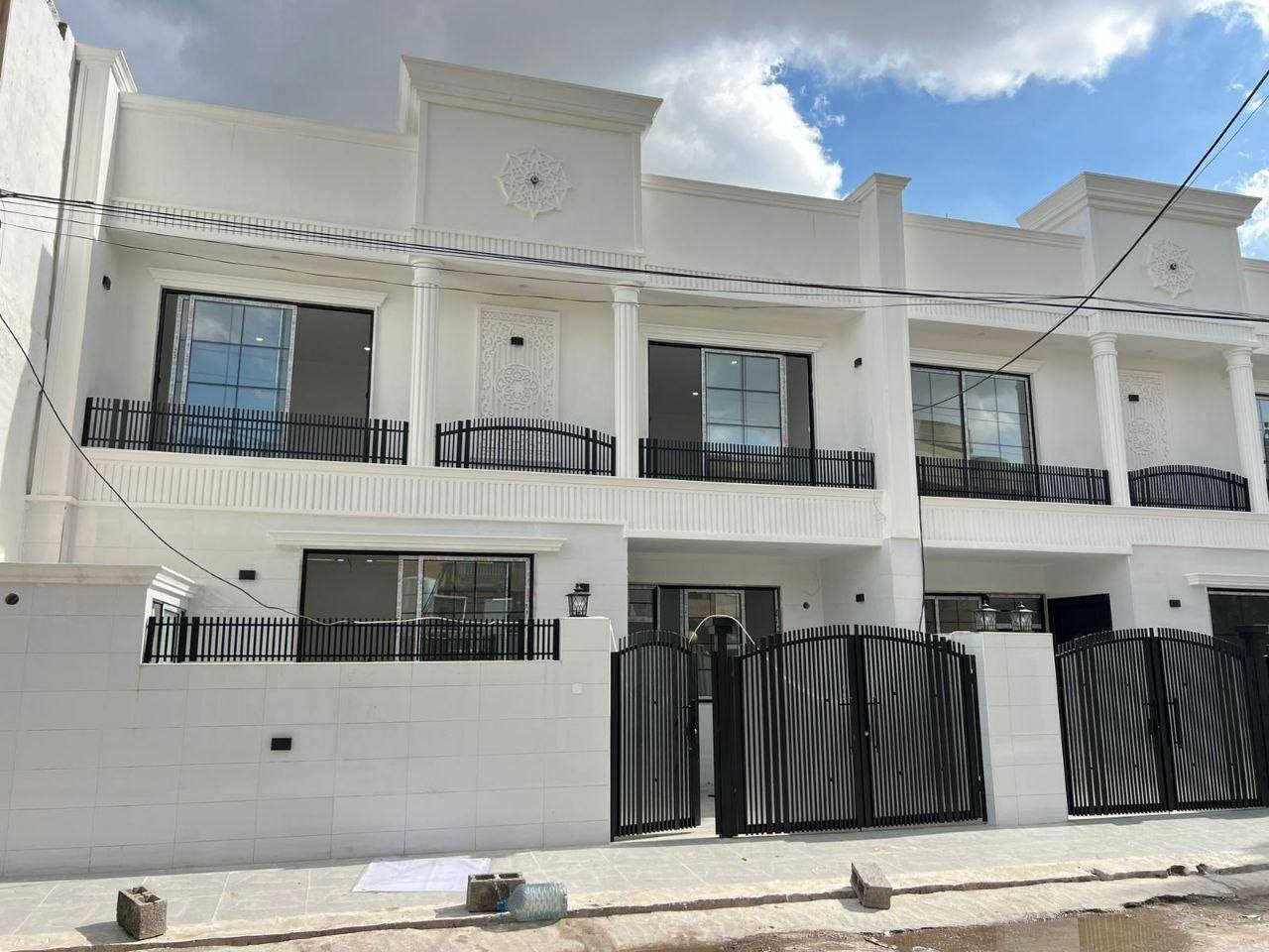 #عقارات_حبيب_علي  
🔸سند طابو يتسجل بإسم اي عراقي
📍أربيل-بيت للبيع 92 زانكو قرب سايدين كركوك جسر جيهان
➖مساحة 133M طابقين مربع
يتكون⤵️
➖4غرف نوم 
➖استقبال-صاله-مطبخ-مجموعه صحيات-كراج
***********
***********
لمشاهدة الفيديو والسعر والباقي من العروضات ادخل للقناة رابط القناة👇
https://t.me/habeb2ali

#عقارات_اربيل #شقق_للبيع_اربيل #بيو_لبيع_اربيل  #فلل_للبيع_اربيل #مجمعات_سكنية_اربيل
 #عقارات_كردستان  
#استثمار_عقاري_اربيل #عقارات_بغداد_سليمانية_اربيل  #عقارات_شمال_العراق  

10 دفتر 80 ورقه
