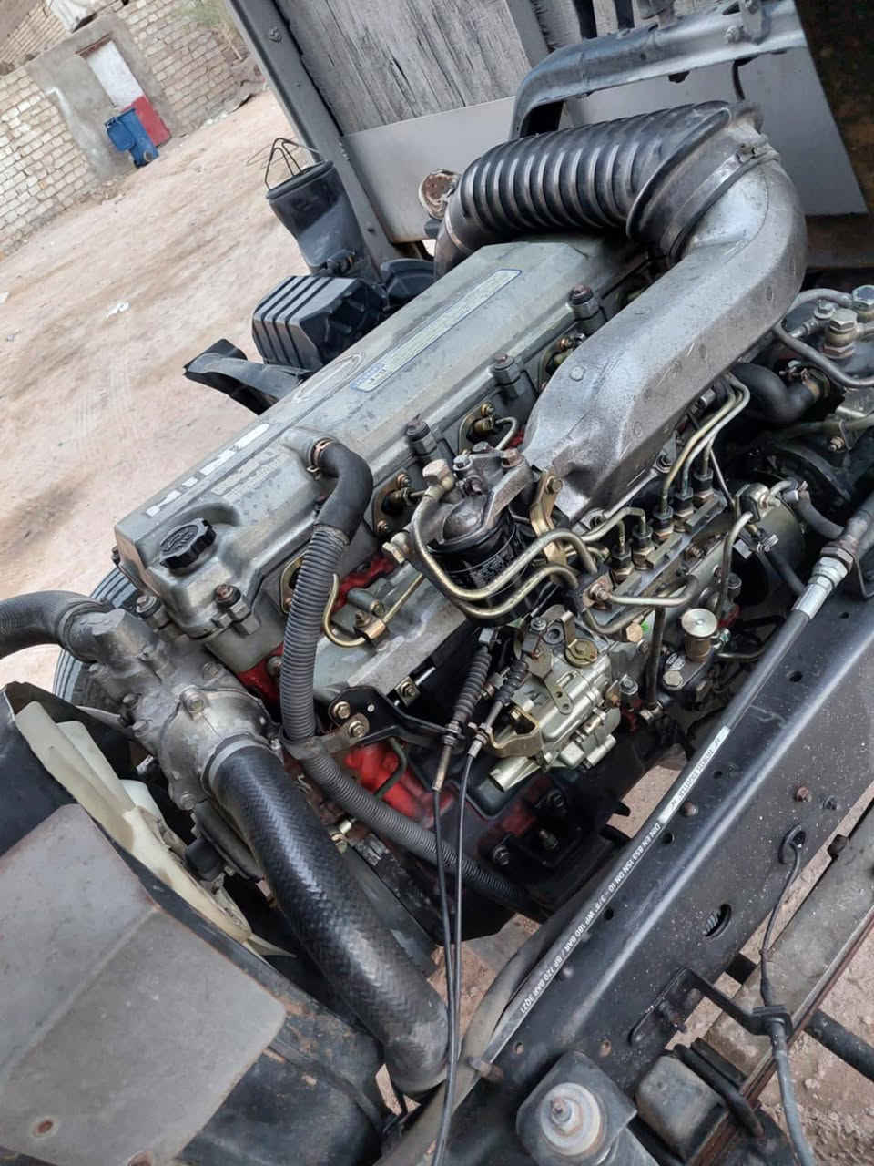 مكفوله حتئ من البرغي وكلشي بيها حاويه  للبيع ***********
