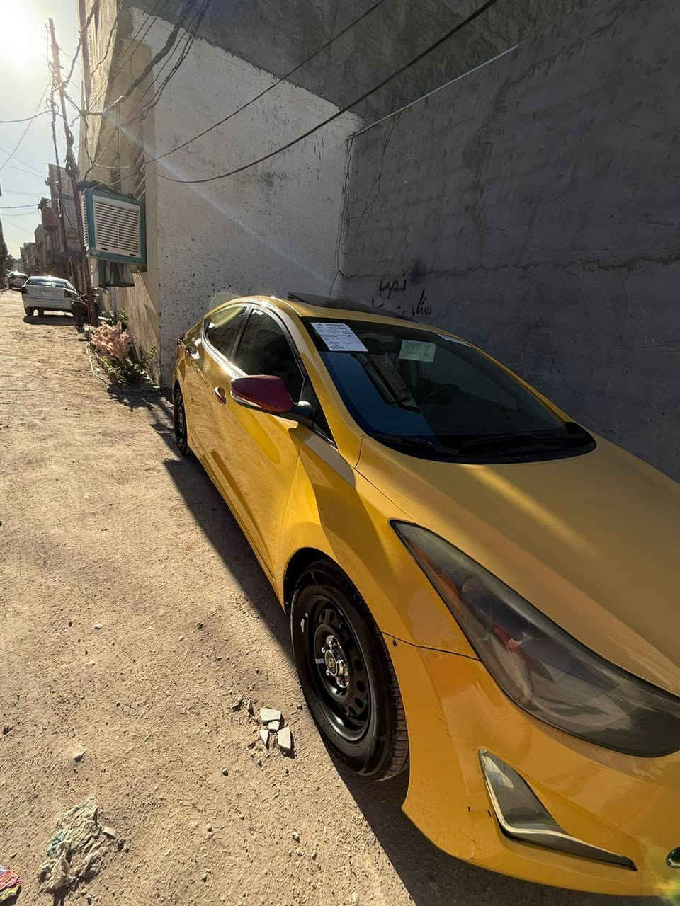 سلام عليكم
النترا امريكي 16 فول حادثها كما بين بل سونار السياره بسمي هيئة غرامات امصفرة المكان كربلاء كير مكينه حداديه مكفول 
تخم تاير جديد السعر 125
***********
