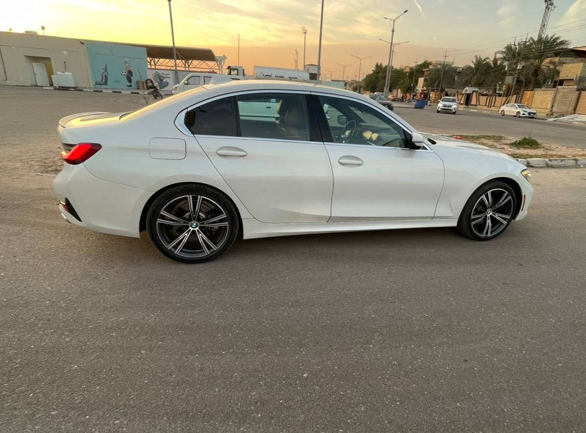 اBMW 330i موديل 2022 وارد امريكي RWD بدون داخل بدون إيرباك كلش بيلادية %100 
رقم شانصي 
3MW5R1J04N8C33745
الممشى 100,690 كم المحرك 2.0 لتر تربو (أداء ممتاز واقتصاد جيد)
ناقل الحركة أوتوماتيك اللون الخارجي أبيض / الداخلي مشمشي

🟪 السعر  :: الطلب في التعليقات ويوصلك مباشرة ✍️ 📩                                           فقط على الصفحة مو على كروب🌐

السيارة بصيانة دورية منتظمة
حالة المحرك والجير ممتازة
جميع الخدمات والفحوصات متوفرة
فتحة سقف
حساسات خلفية
كاميرا خلفية
شاشة وسطية
مقاعد جلد
بلوتوث
السيارة صفر مسج باسمي
رقم دهوك

رقم صاحب السيارة 
***********
