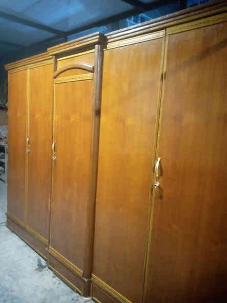 كنتور خمس بيبان نضافه شكل انته تقيم سعر مع شد ونقل ٣٠٠ ضهر جرجوبه عنواني حي عامل منطقه ثانيه رقمي ***********
