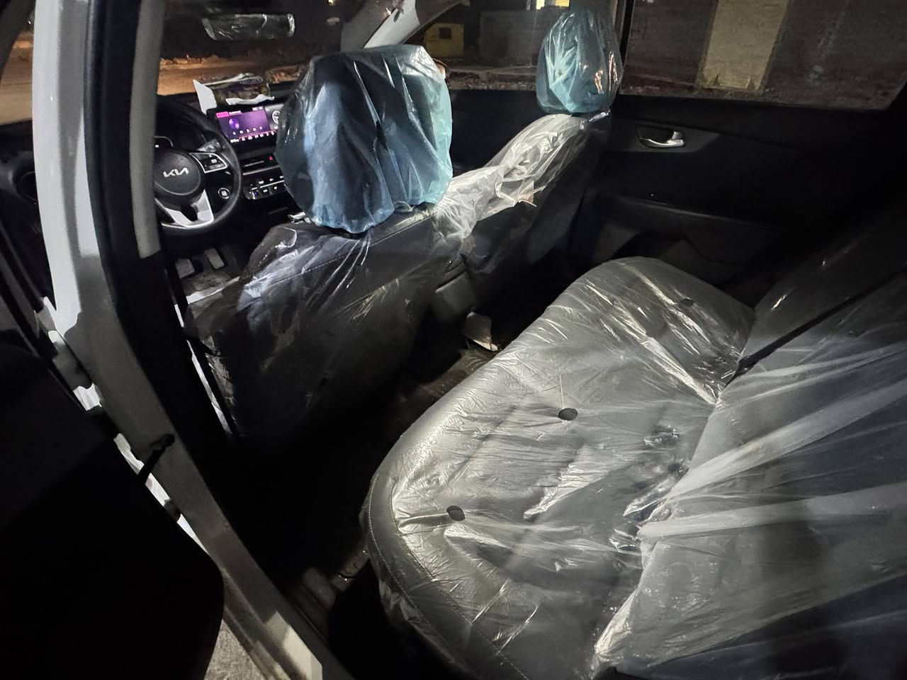 السلام عليكم كيا k3 موديل 24ماشيه 28فول الفول وارد خليجي تجميع صيني السياره مكفوله رقم شمالي الاستفسار الاتصال ***********واتساب فقط
