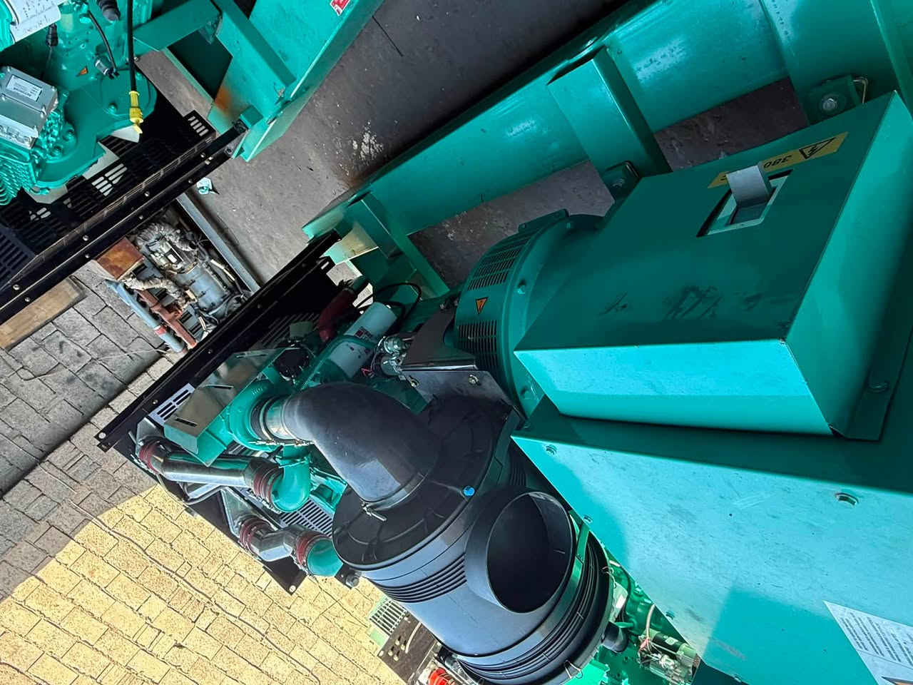 السلام عليكم
كمنز 250kva 
ساعات العمل. زيروو 
نظام اوتو حمايه فول اوتماتيك
وضع بلاد شركة  
أربيل صناعه جنوبيه 
نظام اوتو حمايه فول اوتماتيك
وضع بلاد شركة  
🚚يوجد توصيل الى جميع المحافظات وبضمان🚚
🚚كياندن هةية بو هةموو شاركان بةكرينتى🚚
 للاستفسار:
 ابو علي 
***********
***********
***********
