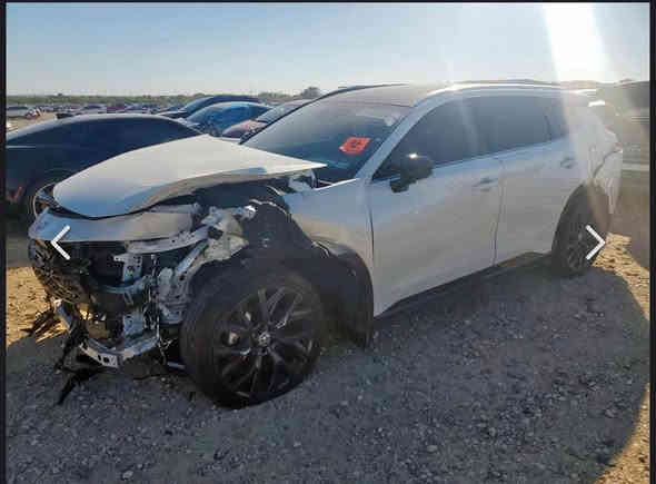 toyota crown 2025 limited
سيارة من امريكا 
ليمتد فول مو صفات 
١٧٥$ مجال 
*********** أربيل
