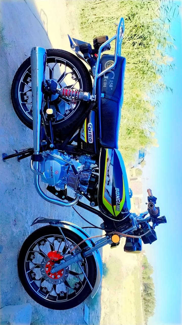 يا الله سلام عليكم دراجه للبيع سيفانه موديل 25   اوراق كامله سونك الاصلي دراجه بعده جديده سلف  كهربائيات كله شغاله  بعده  انضف من الصوره اصبانه ما ممدوده عليه السعر 750 وبيه مجال اتصل وبيك خير وتدلل ***********
