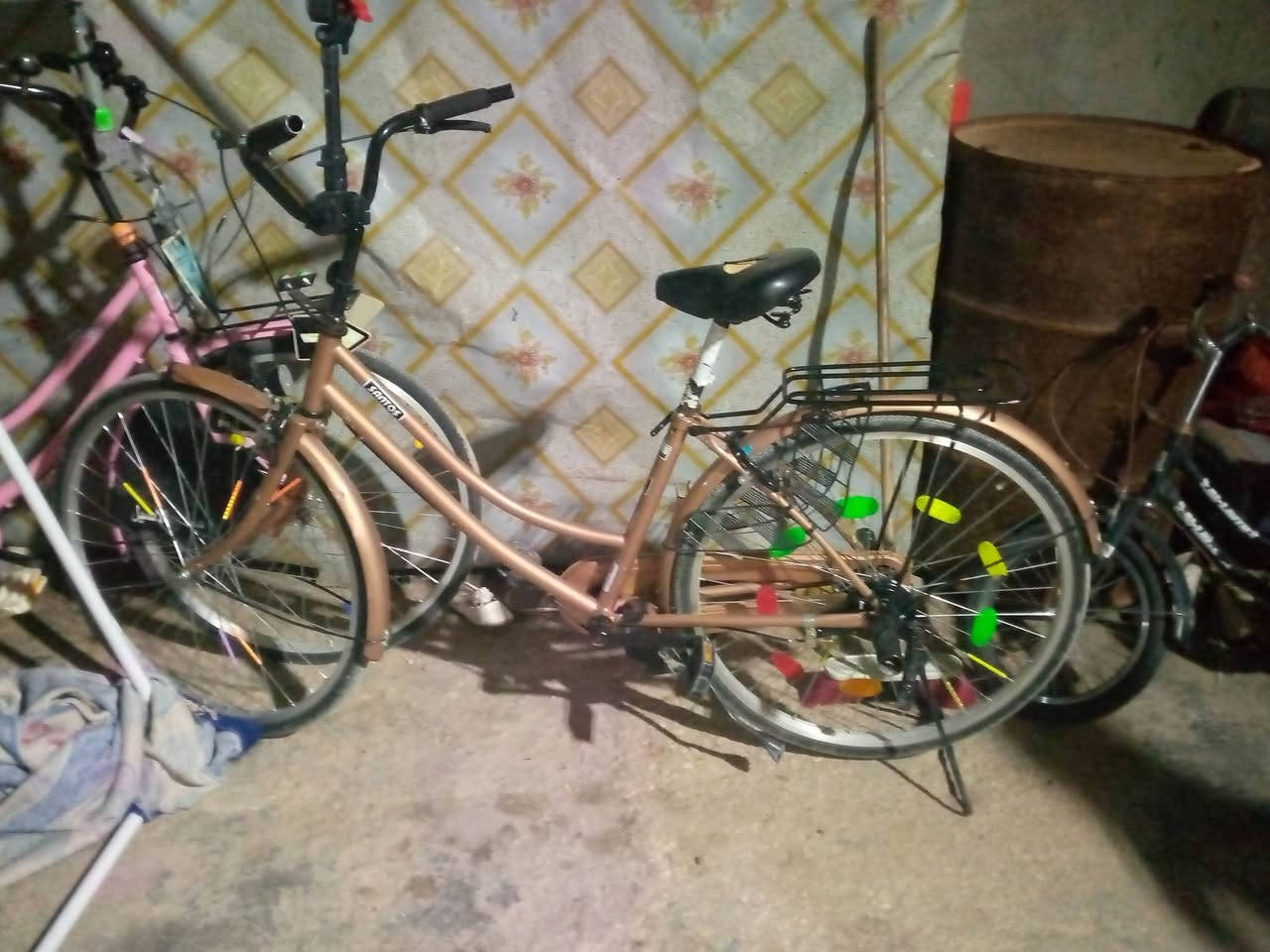 سلام عليكم عندي باسكال للبيع حجم 26 لموديل 22 لمكان كربلاء حي لعامل
لسعر 110 وبي مجال لشراي يجي خاص ❤️


**إذا كنت صاحب هذا الإعلان وتريد حذفه لأي سبب، رجاءا أرسل رسالة إلى الدعم الفني**