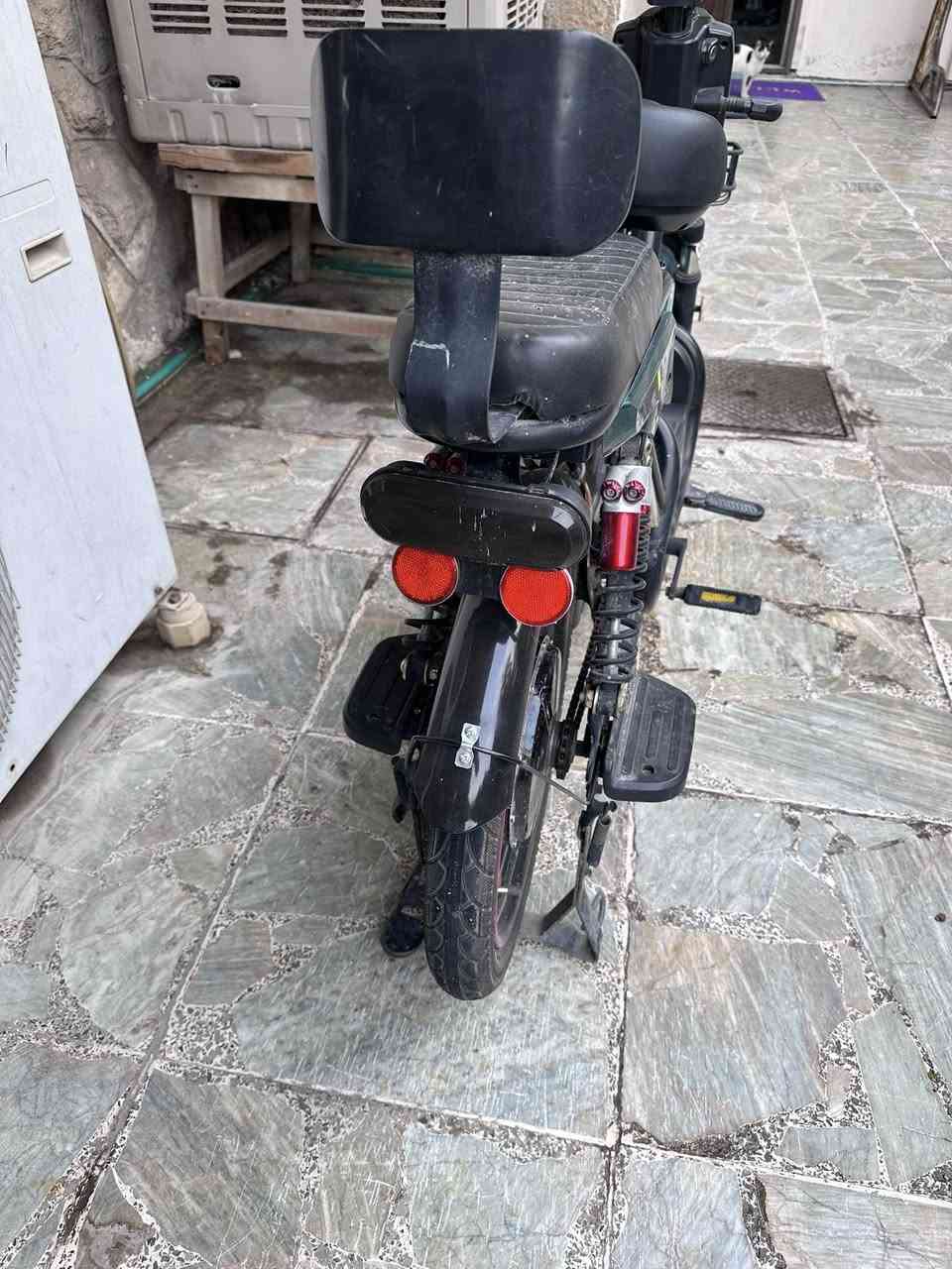 دراجة HIS 2024 للبيع
الحجم 20 وكما موضح في الصورة

نظافة 70‎%‎ 

البطاريات تم تغييرها قبل أسبوعين 

تجي تأخذها ع الفحص 

السعر 350 
مكاني بغداد 
للتواصل ***********
