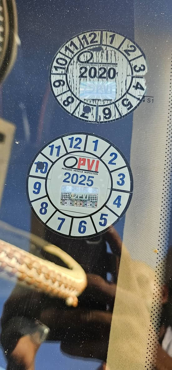 فكترا  حجم 16سنويه لل2030 ورقم جديد كوبون الكتروني  محرك وكير جدد سياره مابيها قطره صبغ  قفل مركزي شرط الوكاله والتحويل  كهربائيات كلهنا شغاله  مكان موصل ايسر حي العربي  ***********. ***********
