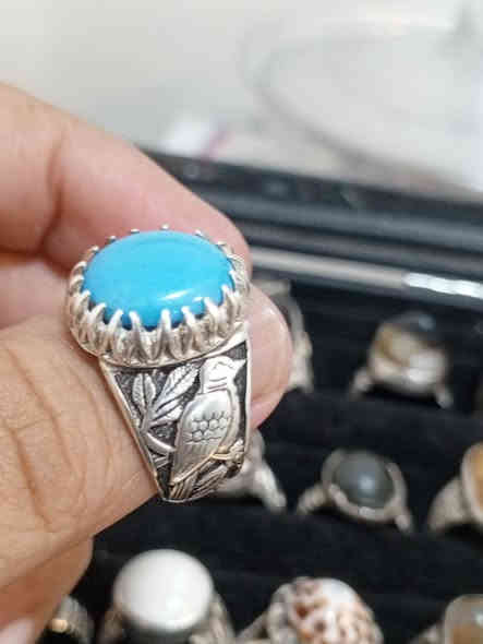 ابيع شلع مابيع مفرد العدد 31محبس مع سوار شلعه وحده سعر القطعة 25قفل قفل 31قطعة بغداد  مدينة الصدر ***********
