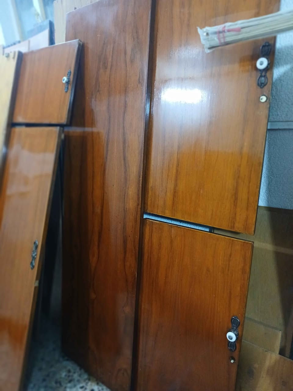 غرفه صاج 6 باب تكمه مع ملحقاتها ميز جربايه كومدي 2  زاويه


**إذا كنت صاحب هذا الإعلان وتريد حذفه لأي سبب، رجاءا أرسل رسالة إلى الدعم الفني**