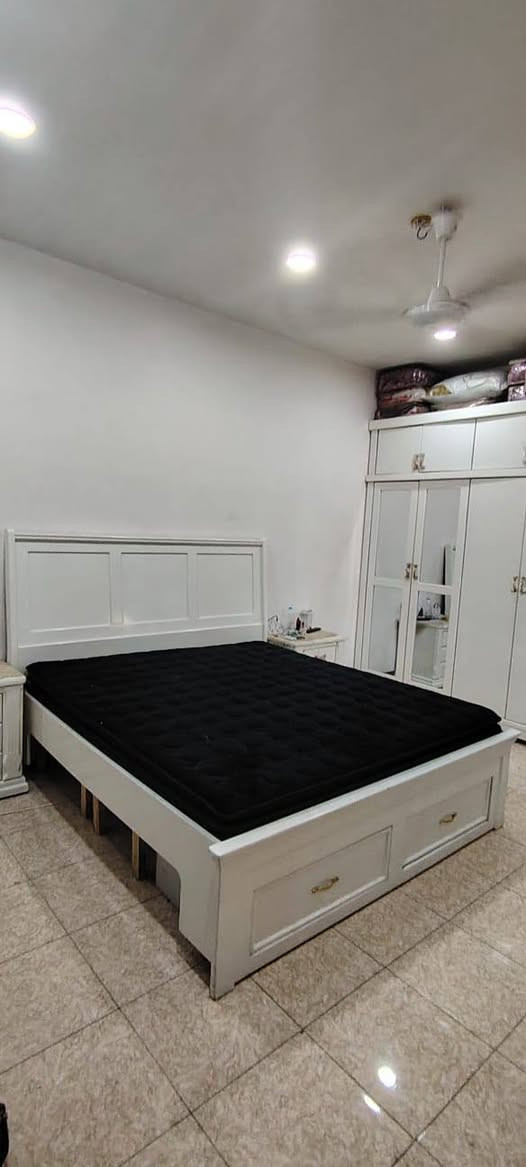 للبيع غرفة بحالة ممتازة ✨
نظيفة ومحافظة عليها، جاهزة للاستخدام مباشرة.
السعر مناسب وقابل للتفاوض.
الموقع: (شاطئ التاجي ).
للاستفسار والتفاصيل أكثر راسلوني خاص 📩


**إذا كنت صاحب هذا الإعلان وتريد حذفه لأي سبب، رجاءا أرسل رسالة إلى الدعم الفني**