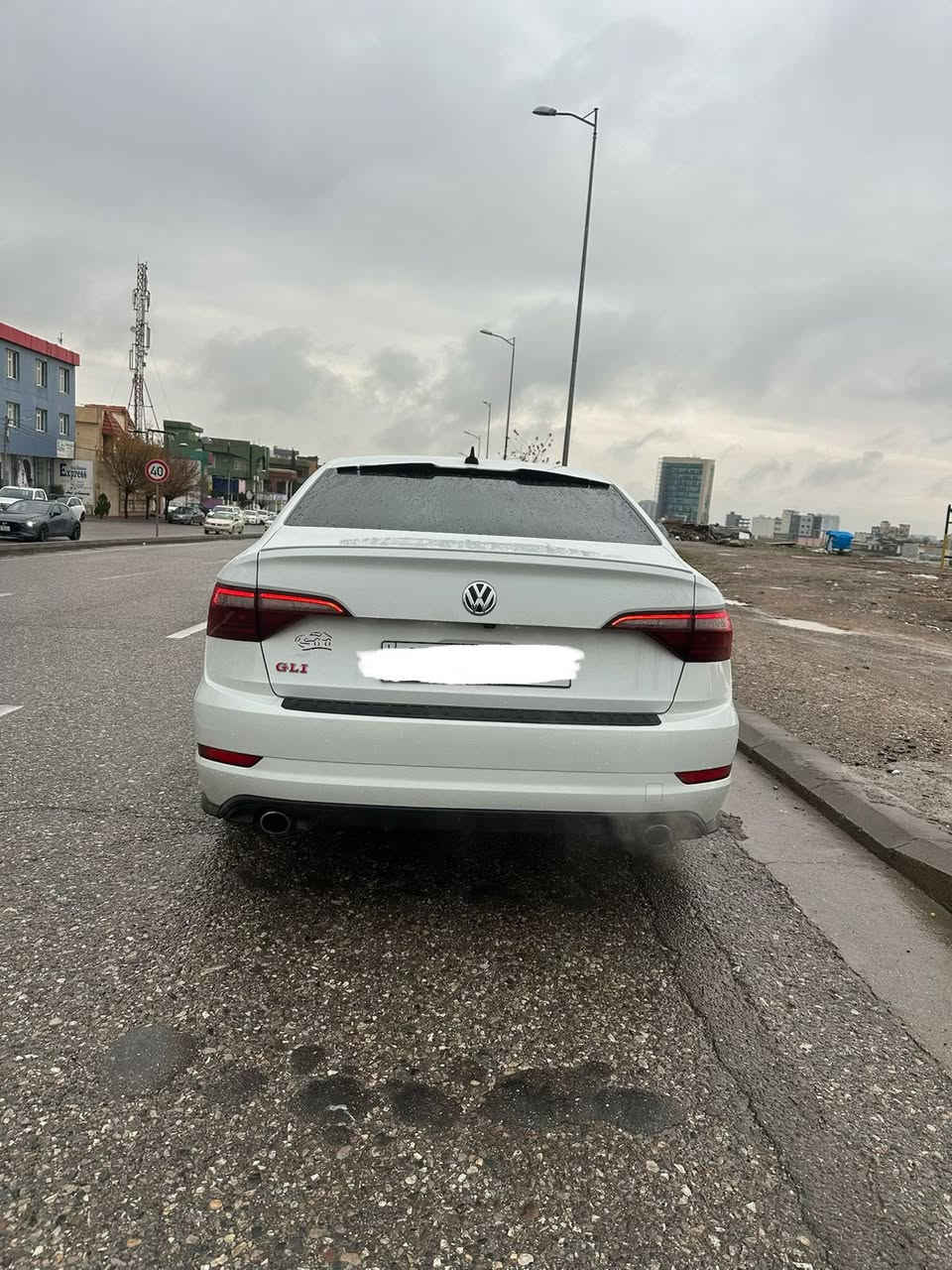جيتتا GLI موديل ٢٠٢١ مواصفات S
 بدون صبخ رادار جوانب رادار امام مقعد 
هيتر گير و مكينة ضمان  .٧٤٠٠٠ ميل ماشي 
محرك كير واير بشرط  
سيارة حيل نظيفة كلشي عل بلاد جديد 
سنوية هزة كلشي جديد مدفوع لـ
باسمي السنوية بشرط تحويل وغرامـة
سيارة مابيـها دينار مصرف كامل من كل نواحي

رقم رصيد ***********
رقم واسباب ***********

