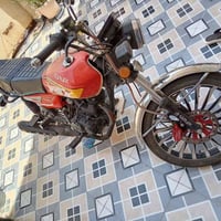 دراجه للبيع موديل 25 محرك 200 اوراق دراجه نضيفه  تانكيه بيه خسفه ودشبو...