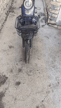 دراجه شحن للبيع جديده بس متروكه صارله فتره وما تشحن نريد نبيعه على وضع...