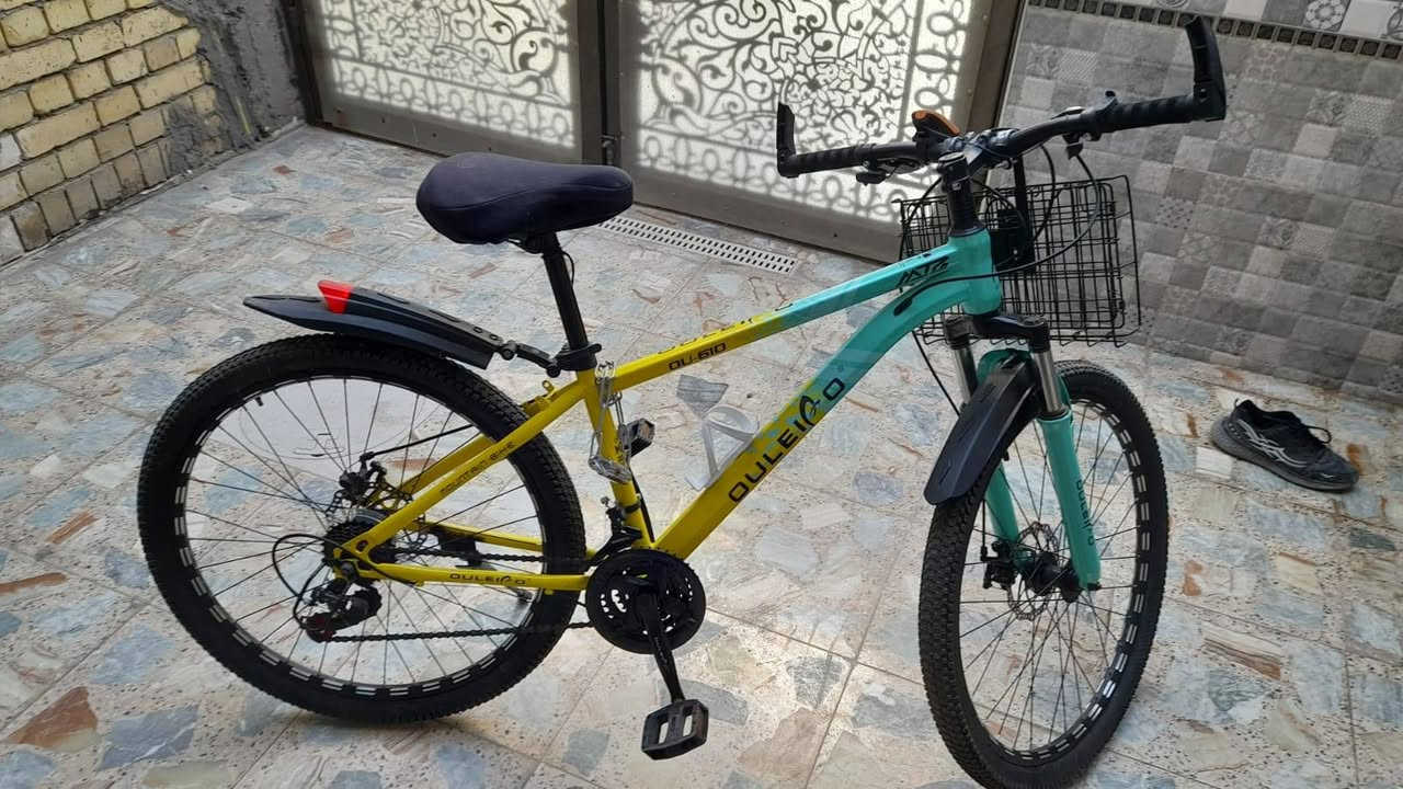 الســــــــلآمُ عَلَيكُم... بايسكل جديد (مستعمل يومين) للبيع مع ملحقاته ( هورن + سلة + لايت)  السعر 125 الف الأستفسار ***********
