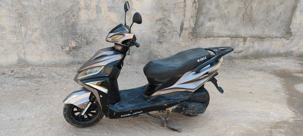 السلام عليكم دراجه جامبو موديل 2023 مكينه ما مفتوحه شغاله سلف وهندر وكهربائيات السعر 340 بيع سريع رقمي *********** مكاني طويريج
