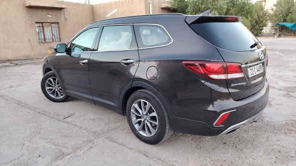 السلام عليكم سنتافيا 2018 امريكي ماشية ١١١ ميل وارد امريكي صور حادث وسونار موجود مكينة ٣.٣ v6 ٧ راكب 
سعرها ١٧٠ وبيها مجال بيها مكانها بغداد السيدية 
*********** للتواصل واتس موجود
