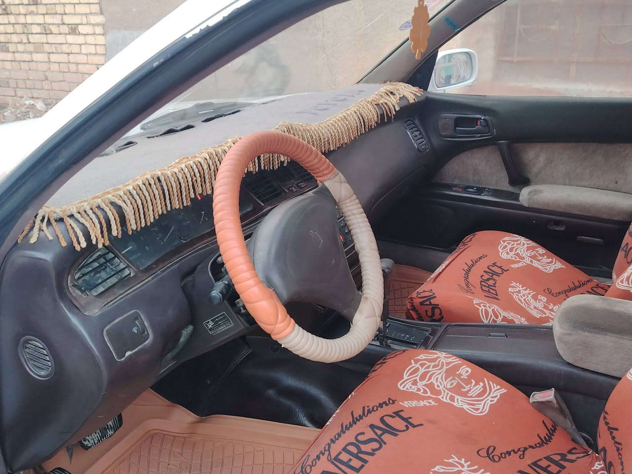 سلام عليكم بطه مديل. ٢٠٠٠للبيع متصل مكفوله من كصه ونقل جثه والضربه حداديه جديده مكينه وكير كفاله رقم بصره سنويه منتهيه المكان ميسان *********** السعر ٥٥ وبيه مجال
