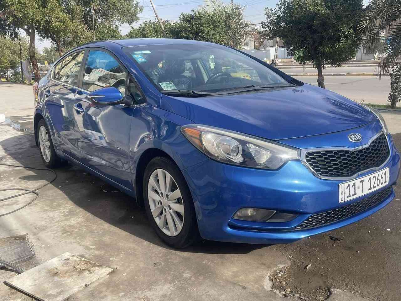 السلام عليكم كيا فورتي موديل2016 رقم بغداد أنكليزي بأسمي مكينه 2000GDI ماشيه 118  حادثها جاملغ خلفي جهة اليسار وهنا  بلعراق جاملغ امامي السياره ليبل واحد صبغتها حزام فرن للجماليه وتصويرها قبل الصبغ مرفق مع الصور  كير مكينه تبريد تدفئه صدر كله تمام السعر ٩٢ ورقه عنواني بغداد الكاظميه للاستفسار اكثر ***********
