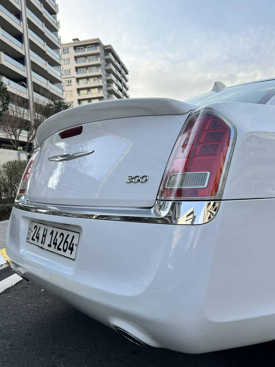 Chrysler c300 2013
کرایسلر ٢٠١٣
مواسەفات c300
بەصمە
کوشن جلد
کوشن کارەبا
کوشن هیتەر
شاشە گەورە
گێڕ ماوس
شەخال
کامێرا
١٢٠ هەزار ڕۆیشتوە
تەحویلو خەرامە بەشەرت
سەیارەکە بێ بۆیاخو بێ شوختو بێ پارچە گۆڕانە
گێڕو مەکینەی بەشەرت نەکراوەتەوە
سەیارەیەکە زۆر جوان ماوەتەو
هەموو گیانی بەشەرت
شوین سلیمانی
*********** whats app
