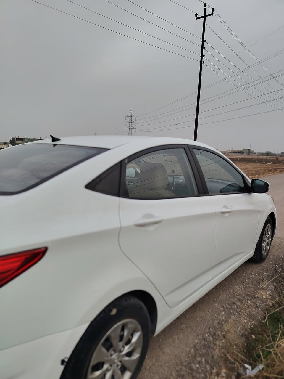 🚗 للبيع هيونداي اكسنت. 
📍 الموديل: 2016
⚙️ المحرك: 1600cc
كير أوتوماتيك
السيارة نظيفة ومرتبة تبريد + تدفئة شغال 100%
رقم  بغداد الدولي للسنوية بسمي. 
السونار مرفق وية الصور. 
ماشية:125km 
💰 السعر: 110$ قابل للتفاوض. 
📞 الاتصال/***********
