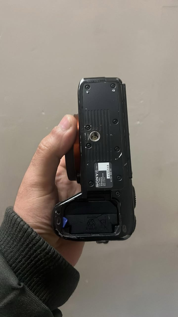 سوني A7Riii
البدي بيها شخوط 
الشتر 70k
سعر ٨٠٠$ بيها مجال


**إذا كنت صاحب هذا الإعلان وتريد حذفه لأي سبب، رجاءا أرسل رسالة إلى الدعم الفني**