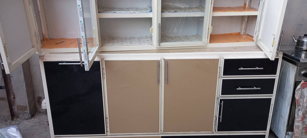 السلام عليكم 
كاونتر للبيع تزكام  ثلاث قطع سنك متر و كاونتر مترين مع ملحق مترين سلة خاصة للمواعين تفصال المنيوم سعودي فصال تركي استعمال قليل  العنوان ابو منيصير


**إذا كنت صاحب هذا الإعلان وتريد حذفه لأي سبب، رجاءا أرسل رسالة إلى الدعم الفني**