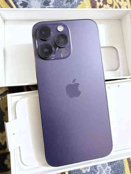 14برو ماكس بنفسجي 256 جهاز دبل شريحه zAAكامل ملحقاته بطاريه 79 نضافه فول جهاز علا شركه ممفتوح مكاني حي العامل كربلاء للاتصال *********** السعر 850 بيه مجال
