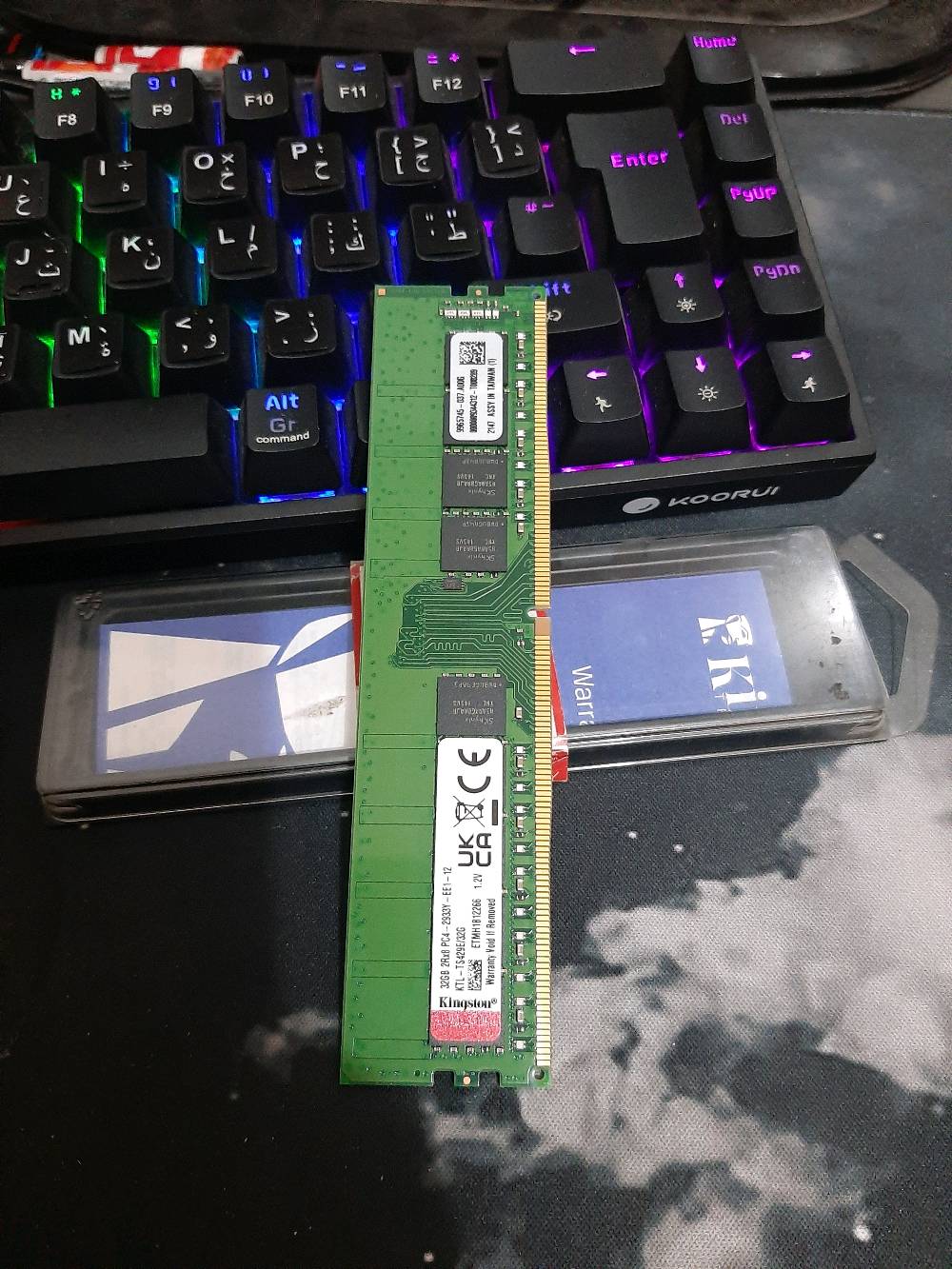 رامات حاسبة عدد2 بحجم 32 لكل قطعة
نوع: ddr4 
ماركة: 

 Kingston Memory 32GB DDR4-2933MHz DIMM ECC Module 
KTL-TS429E/32G

القطعة الواحدة سعرها 135الف مع التوصيل
قطعتين ب255 مع التوصيل
التواصل: 
تليكرام: @Abbas_AH77
انستاكرام:  @d.d4g