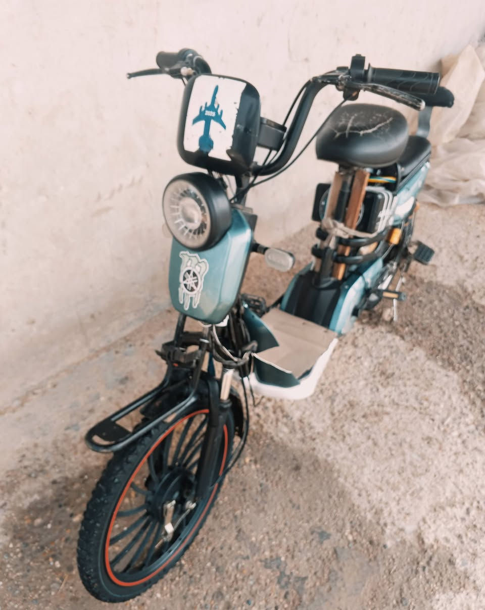 سلام عليكم دراجه شحن مكفوله كشيمابيه مكاني بطاف. بغداد هذه رقم ***********
