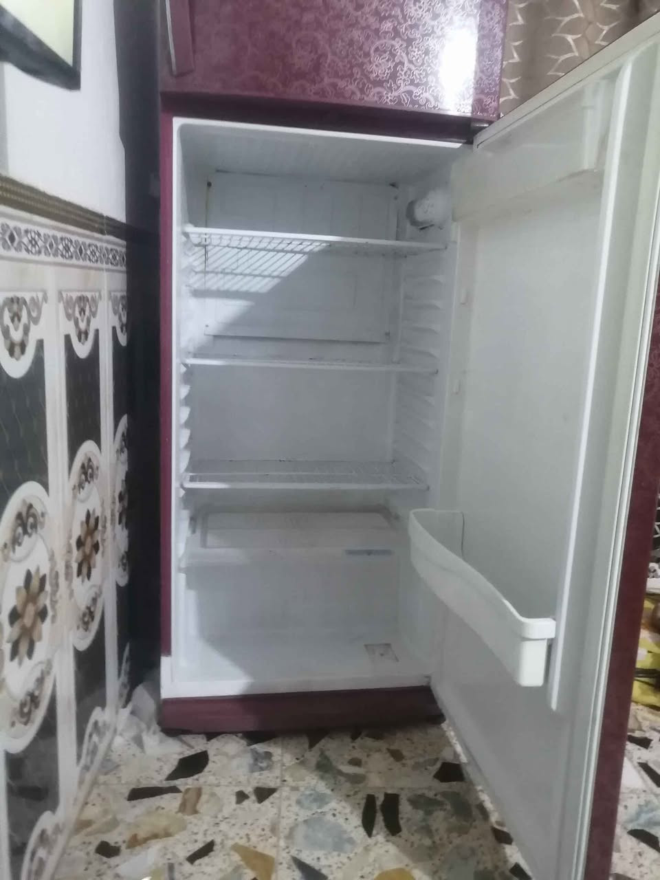 ثلاجه نضيفه اخت الجديده لا خياس لا زنجار جبير ٢٦ قدم  شغاله توصيل الباب البيت عل فحص سعر الثلاجه190 بغداد, العراق


**إذا كنت صاحب هذا الإعلان وتريد حذفه لأي سبب، رجاءا أرسل رسالة إلى الدعم الفني**