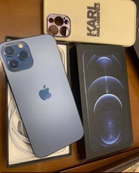 أيفون 12 برو ماكس للبيع دبل سيم كارت الذاكره  256  گيگه والبطاريه 88% ...