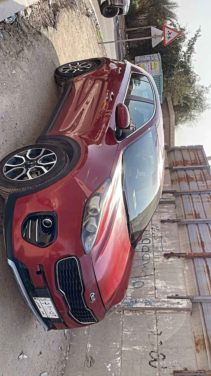 السلام عليكم للبيع سبورتج موديل 2019 وارد امريكي رقم بغداد باأسمي محرك 2400 Gdi ماشية 54 وقابله للزيادة سيارة نظيفة 
مواصفات عاديه
شاشة صغيره لمس 
كامرة دواره 
تحكمات فول
كروس مثبت سرعه 
شاشه لمعرفة اعطال السيارة
مانع تزحلق 
مانع انحدار 
حادثها جاملغ وبنيد 
تخم تايرات جديد وباتري جديد شادلهن
مكان السيارة بغداد شارع فلسطين
السعر 156 وبيها مجال
للاستفسار *********** وبي واتس اب هم
